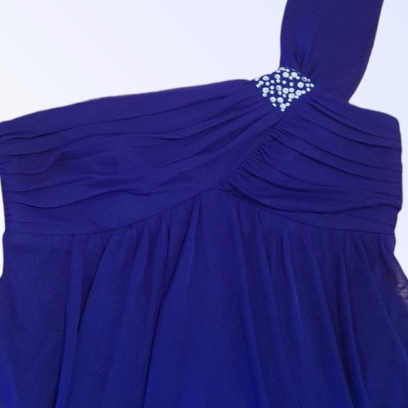 Gorgeous one shoulder purple chiffon cocktail dress size medium - Picture 2 of 4